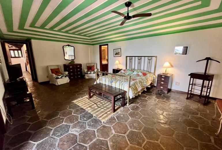 Buz050 - House with views in Joao Fernandes, Buzios