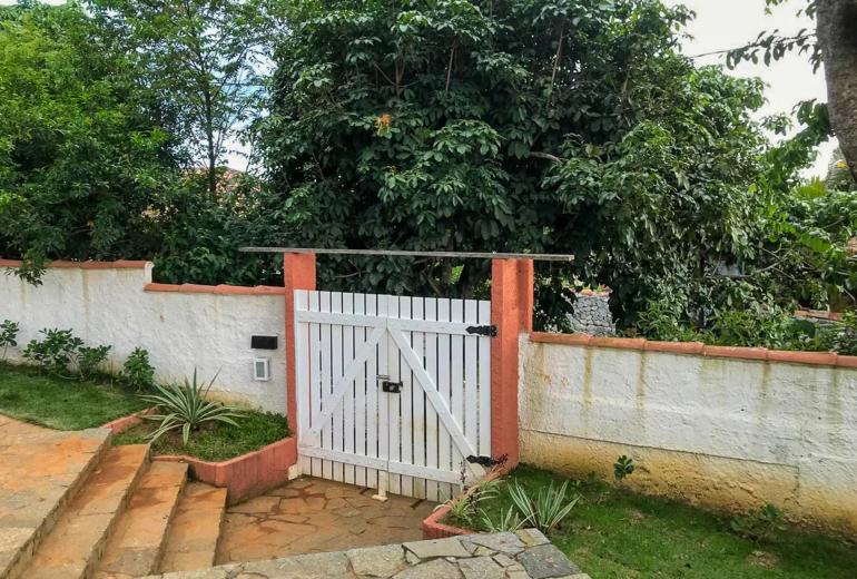 Buz059 – Casa com vista no Alto de Búzios