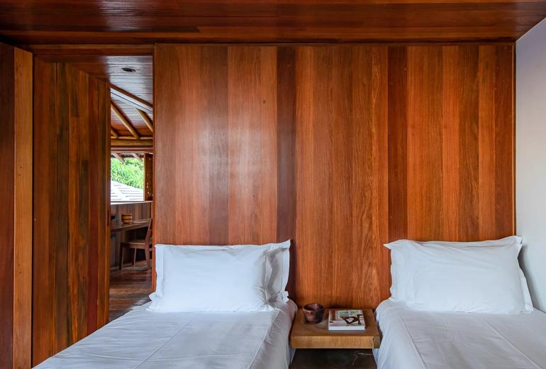 Bah171 - Exceptional Oceanfront Villa in Itacaré, Bahia