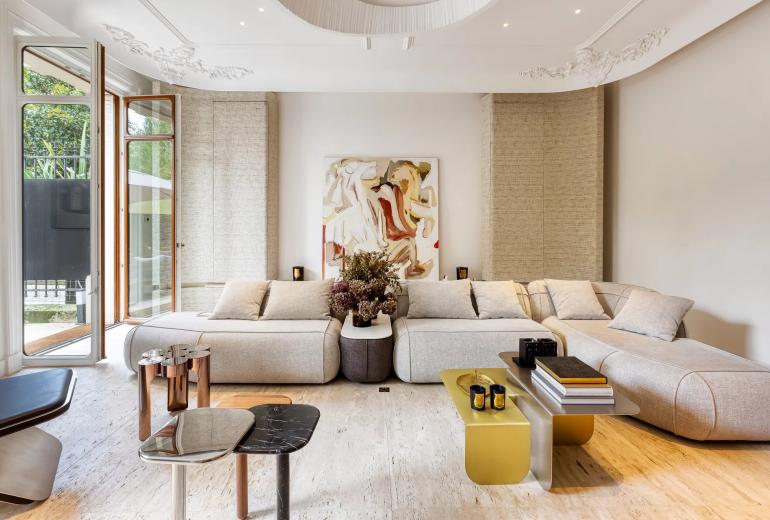 Par051 - Garden Apartment on Avenue Foch