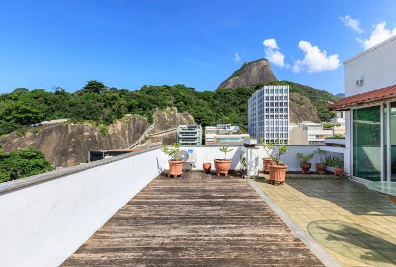 Rio463 - Cobertura duplex frente-mar no Leblon