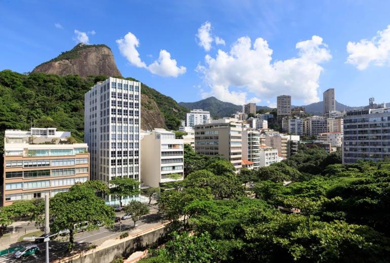 Rio463 - Cobertura duplex frente-mar no Leblon