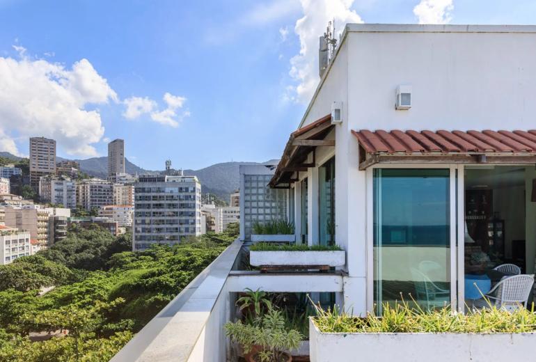 Rio463 - Cobertura duplex frente-mar no Leblon