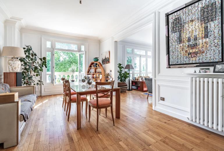 Par238 - Elegância e vista para a École Militaire