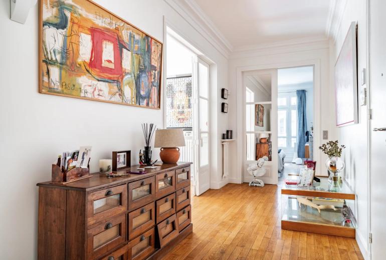 Par238 - Elegância e vista para a École Militaire