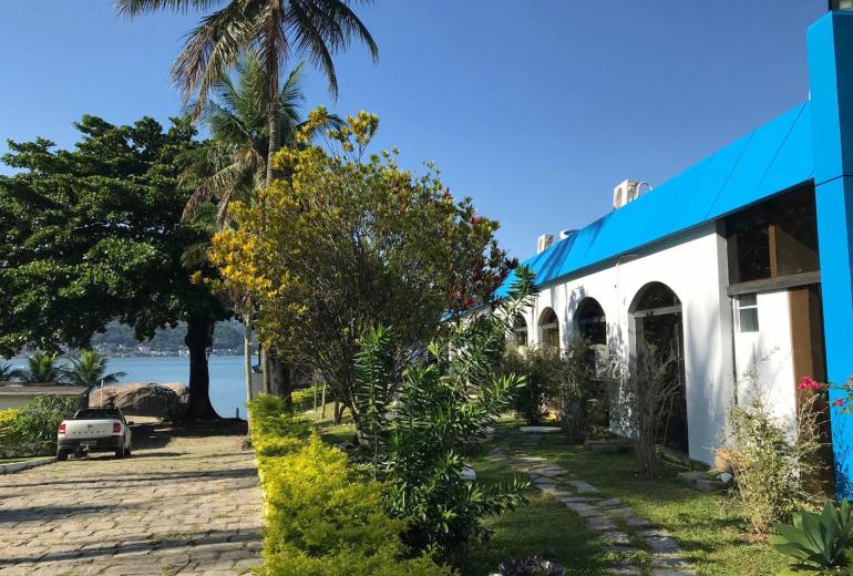 Ang104 - Demeure en Bord de Mer à Mangaratiba
