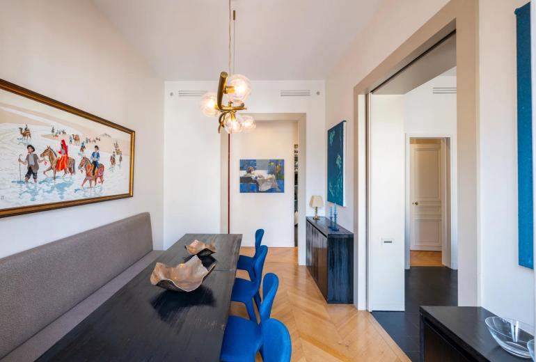 Par070 - Exceptional Apartment in the Heart of Saint-Germain-des-Prés