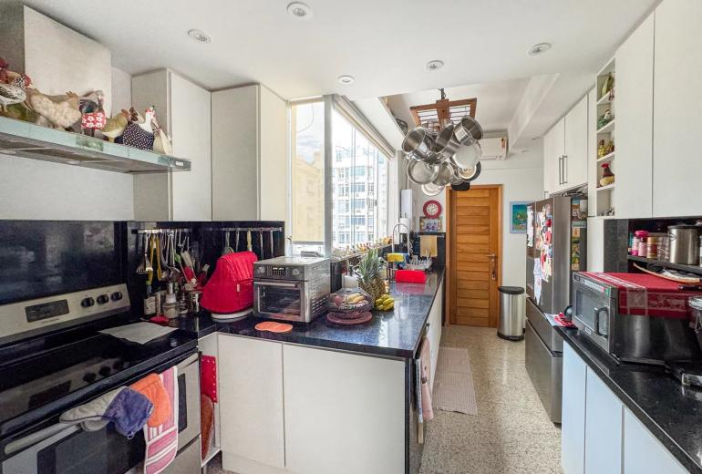Rio370 – Renovated apartment in Copacabana