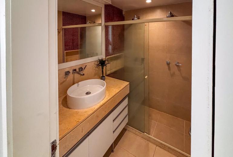 Rio554 - Apartamento para aluguel no Leme