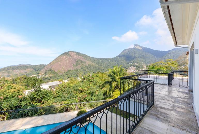 Rio096 - Unique Property in Laranjeiras – Iconic Views Over Rio