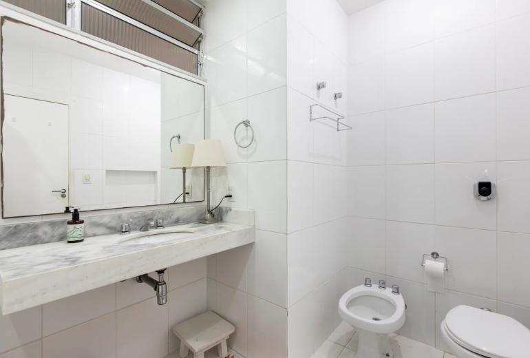 Rio374 - Apartamento espaçoso no Leblon