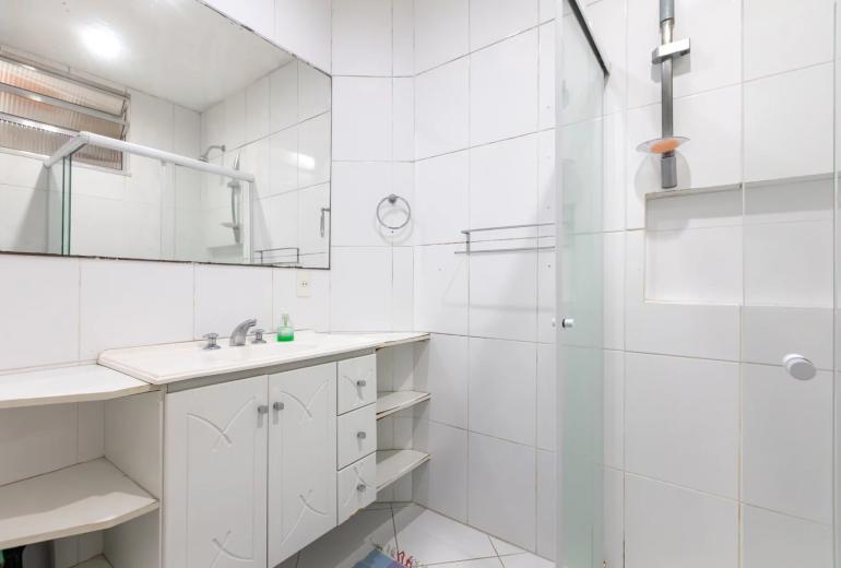 Rio374 - Apartamento espaçoso no Leblon