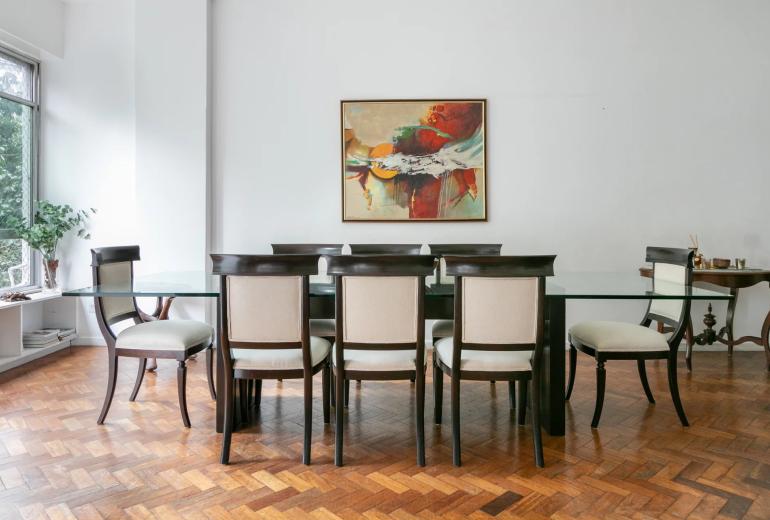Rio374 – Spacious Apartment in Leblon