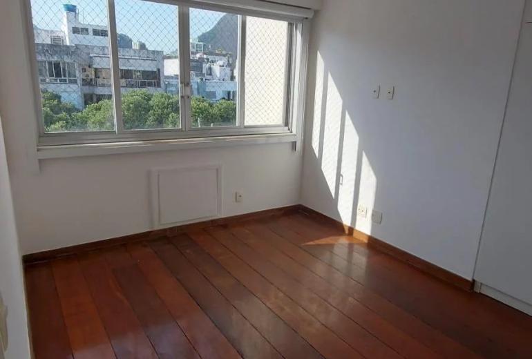 Charmoso apartamento idealmente localizado em Ipanema