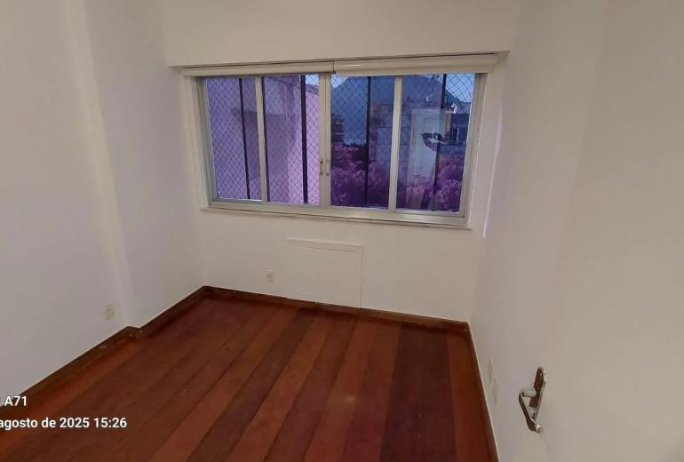 Charmoso apartamento idealmente localizado em Ipanema