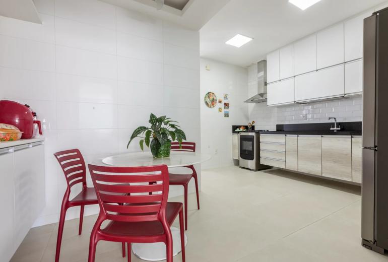 Rio363 - Oceanfront Apartment in Ipanema with 3 Suites