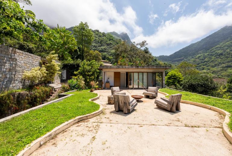 Rio095 - Spectacular villa atop São Conrado