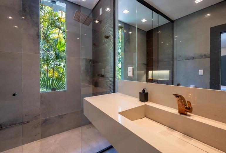 Rio244 - Excepcional villa en venta - Itanhangá | 2 100 m² | Terreno 5 000 m² | 6 suites