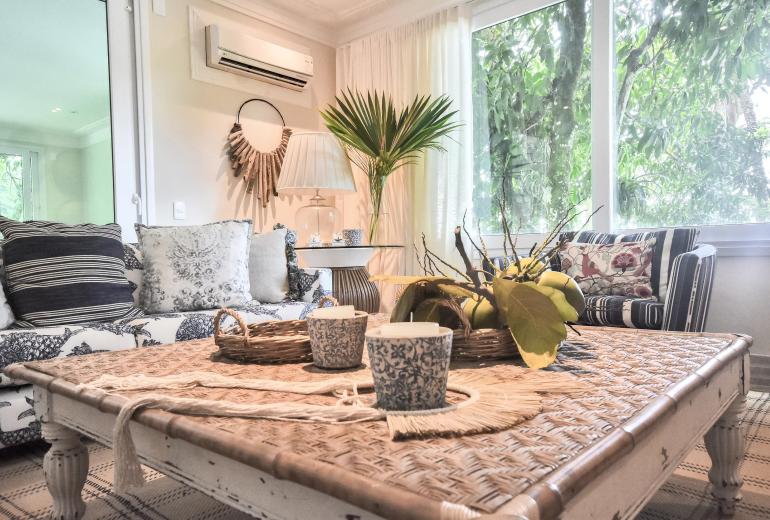 Ang013 - Propriété en bord de mer à Angra dos Reis