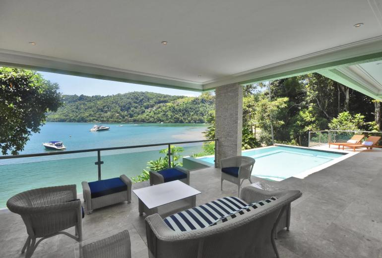 Ang013 - Propriété en bord de mer à Angra dos Reis