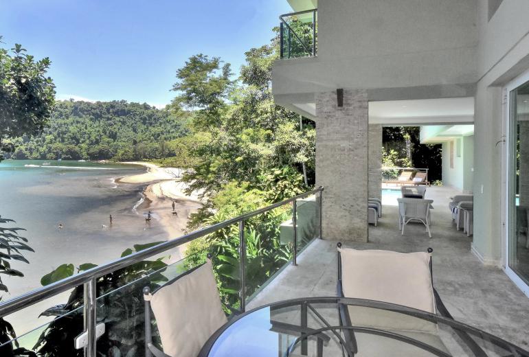 Ang013 - Propriété en bord de mer à Angra dos Reis