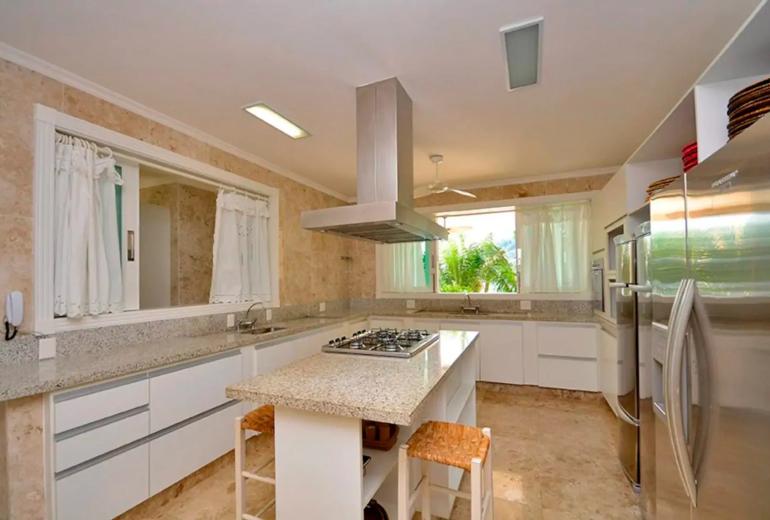 Ang046 - Villa frente al mar en Angra dos Reis