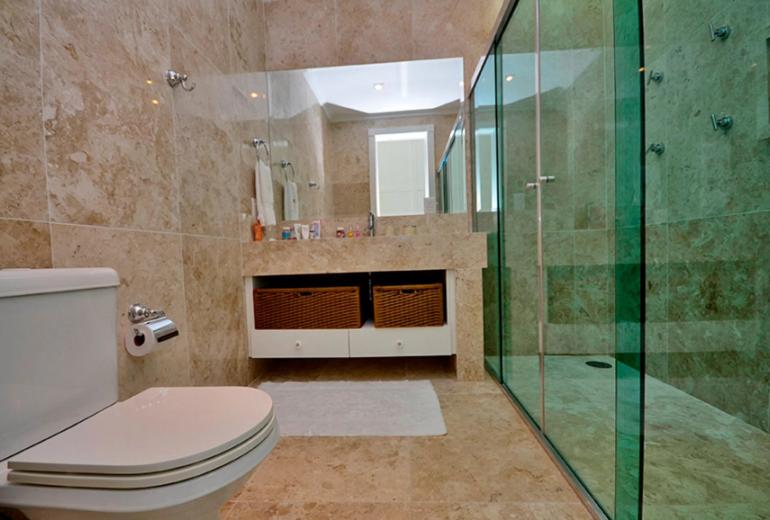 Ang046 - Villa frente al mar en Angra dos Reis