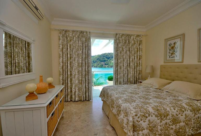 Ang046 - Villa frente al mar en Angra dos Reis