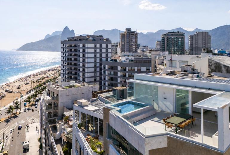 Rio042 - Cobertura duplex à venda em Ipanema
