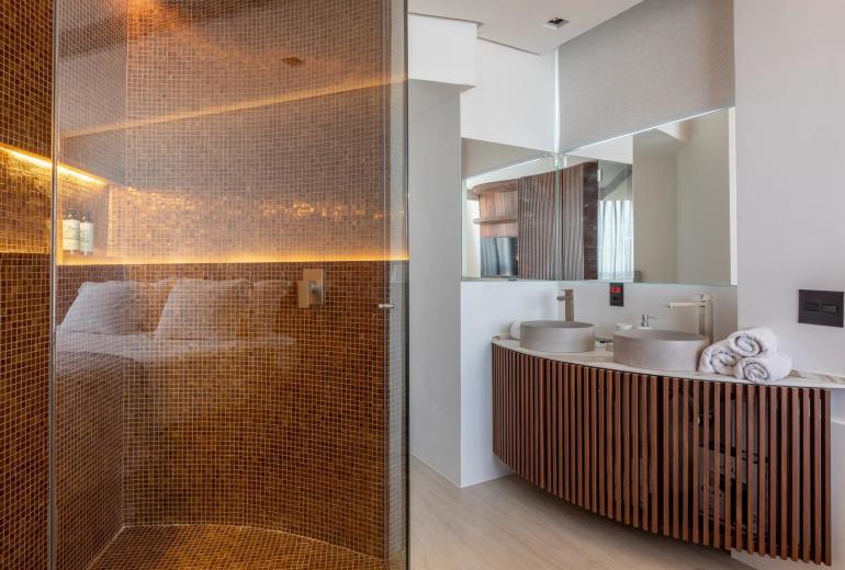 Rio004 - Exceptional Triplex Penthouse with 360º Views