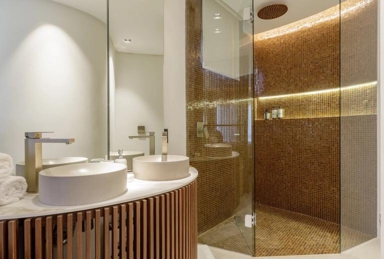 Rio004 - Exceptional Triplex Penthouse with 360º Views