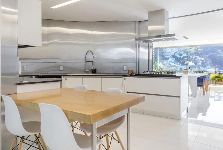 Rio006 - Villa en Leblon