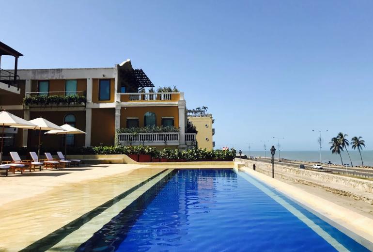 Car002 - Appartement de prestige avec piscine et terrasse