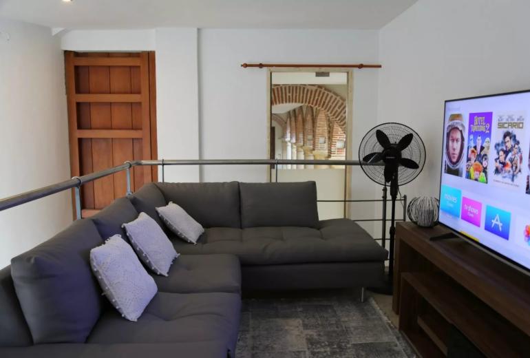 Car002 - Appartement de prestige avec piscine et terrasse