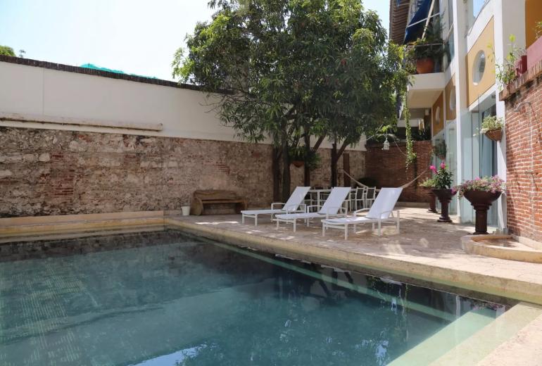 Car002 - Appartement de prestige avec piscine et terrasse