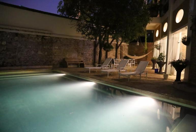 Car002 - Appartement de prestige avec piscine et terrasse