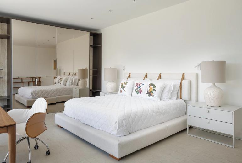 Rio039 - Beachfront penthouse in Copacabana