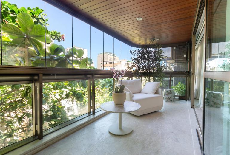 Rio063 - Exclusive triplex penthouse in Leblon