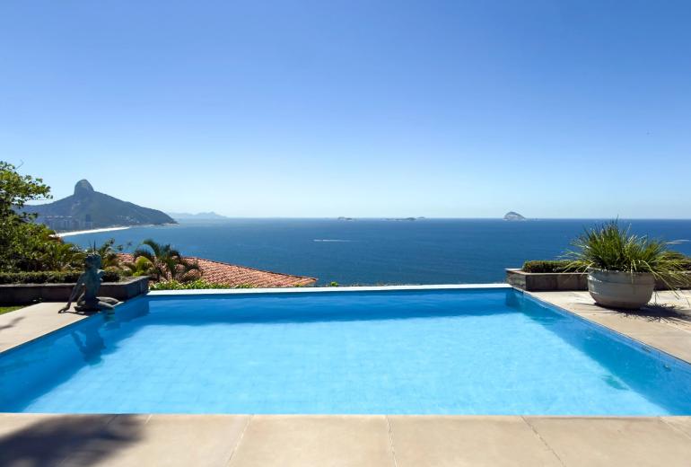 Rio054 - Propriété iconique signée Zanine Caldas