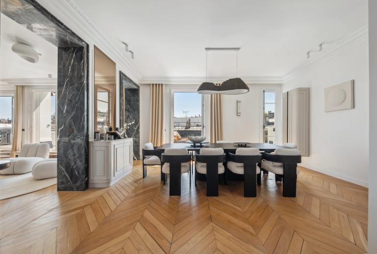 Par023 - Cobertura duplex excepcional com terraço e vista para a Torre Eiffel