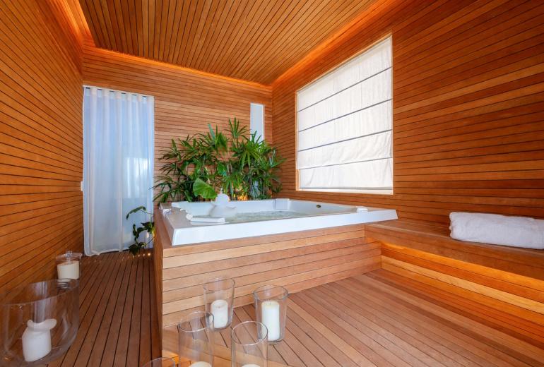 Rio058 - Luxury apartment for sale in Copacabana