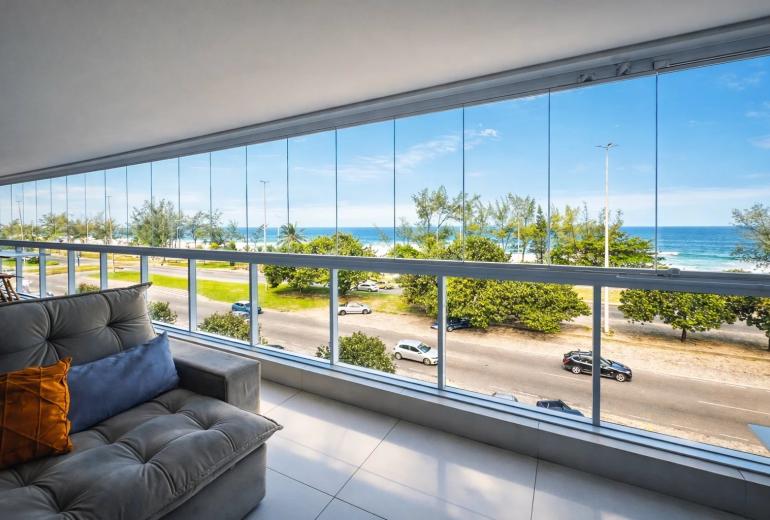 Rio164 - 3-Bedroom beachfront apartment in Recreio dos Bandeirantes