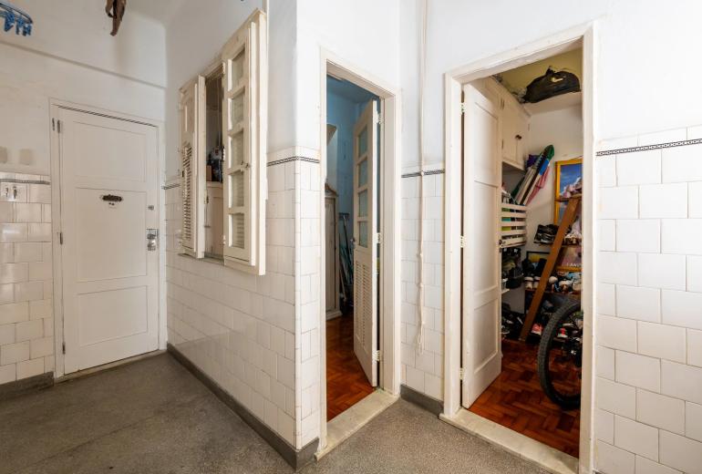 Rio167 - Charming apartment for sale in Copacabana