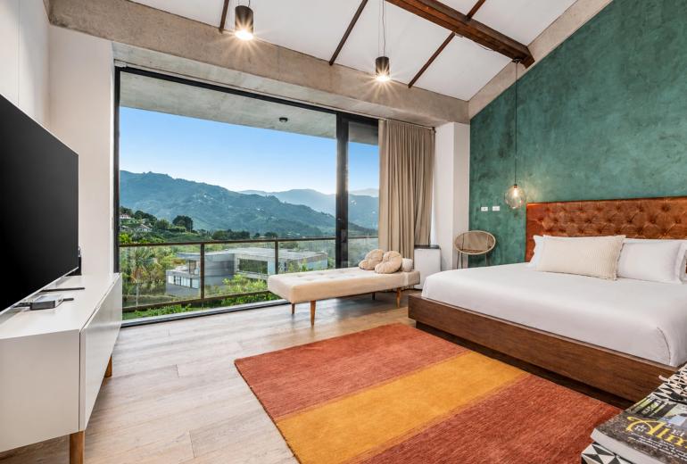 Med004 - Luxury Smart Country House in Loma del Escobero