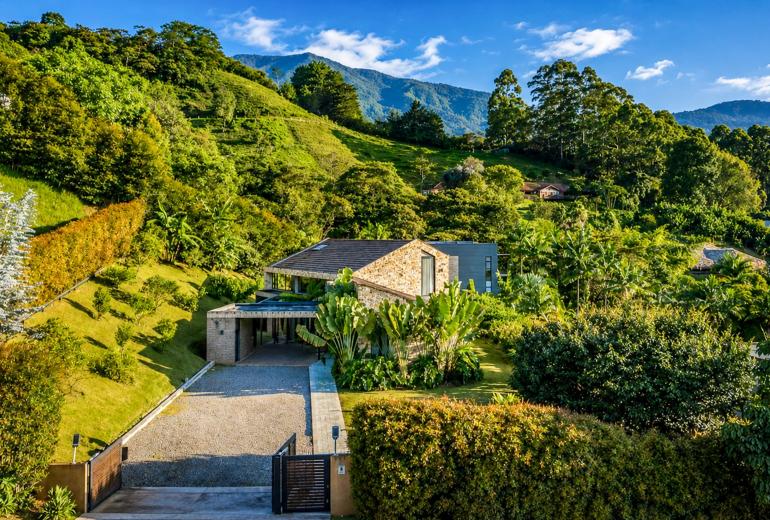 Med004 - Luxury Smart Country House in Loma del Escobero