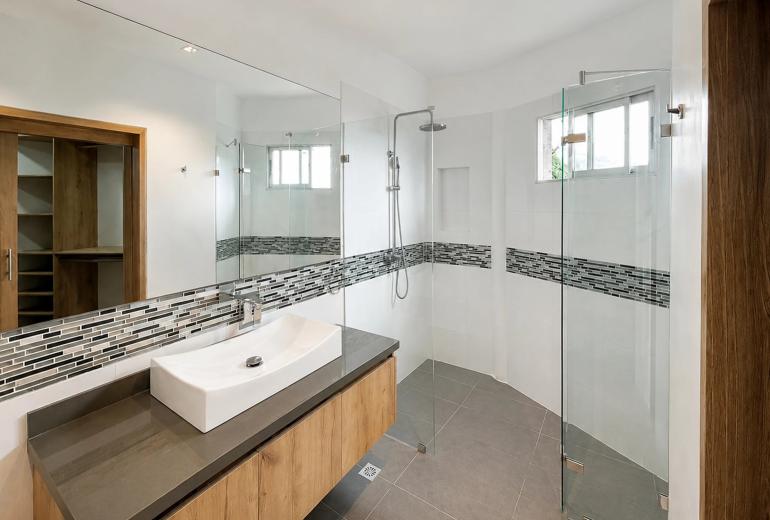 Med008 - High-luxury residence with private wellness and entertainment spaces