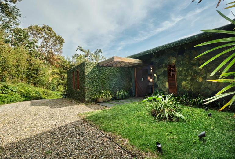 Cal010 - Country House Surrounded by Nature in Dapa