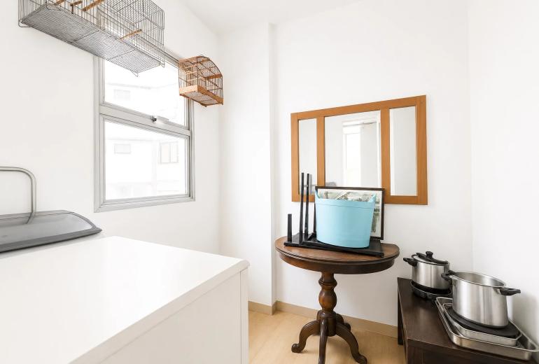 Rio204 - Leblon: 174 m² apartment in need of renovation, facing Jardim de Alah
