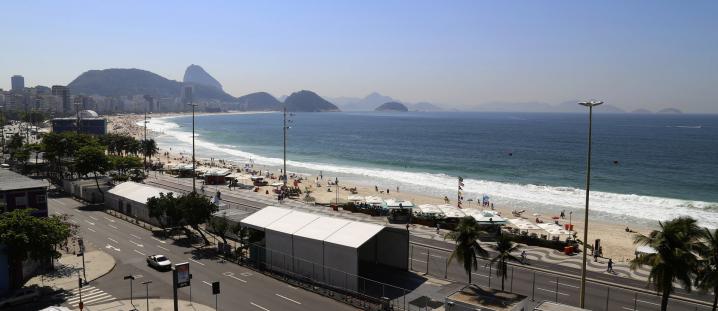 Rio032 - Apartamento de 3 quartos em Copacabana