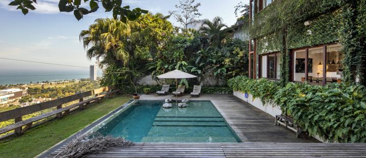 Rio103 - Hermosa casa renovada con piscina en Sao Conrado